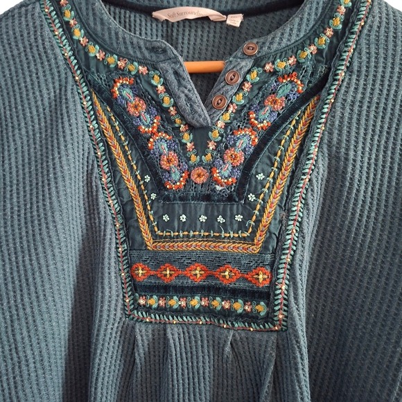 Soft Surroundings Waffle Knit Top Womens PXL Teal Embroidered Boho Henley Blouse - Picture 3 of 4